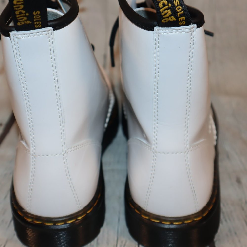 Dr. Martens Zavala White Patent Leather 8-Eye Combat Boots Women's Size 8 - Picture 9 of 13